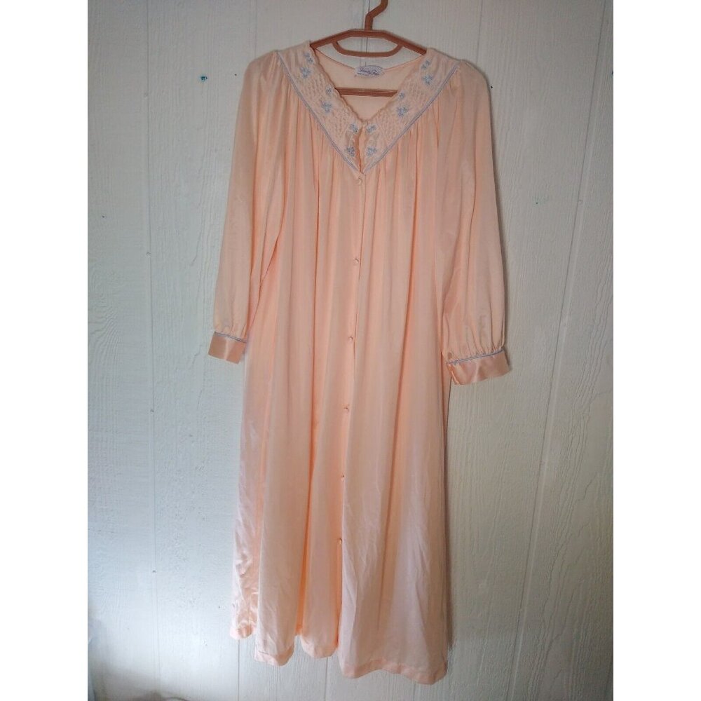 Vtg Vanity Fair Women's M Long Sleeve Robe Pink Satiny Button Front Antron Nylon - Picture 1 of 12
